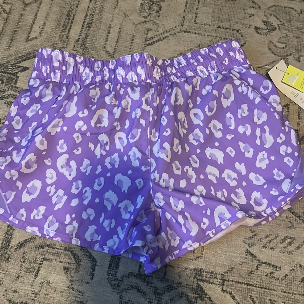 All in motion run shorts
